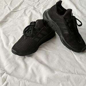 Toddler girl adidas sneakers
